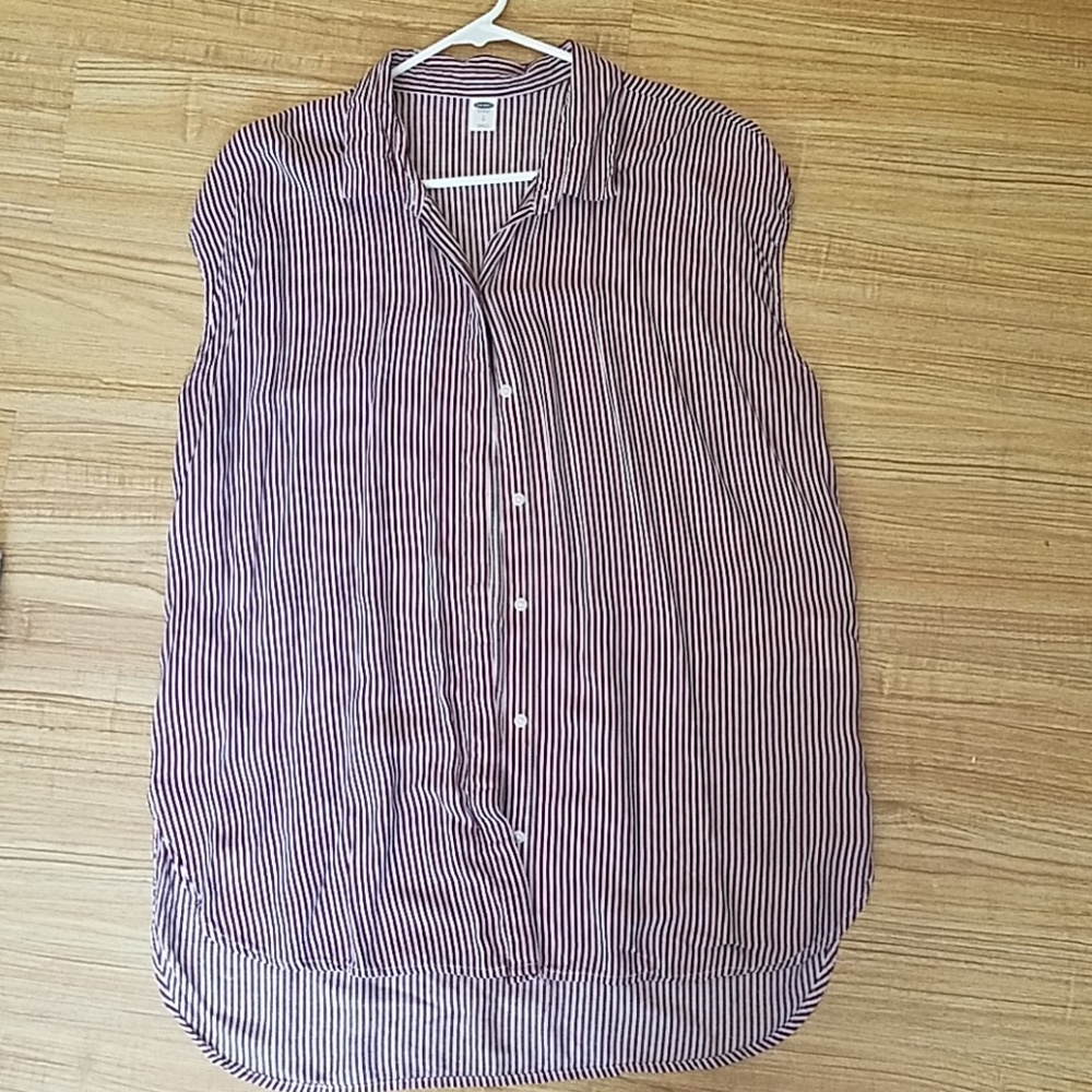 Sleeveless tunic
